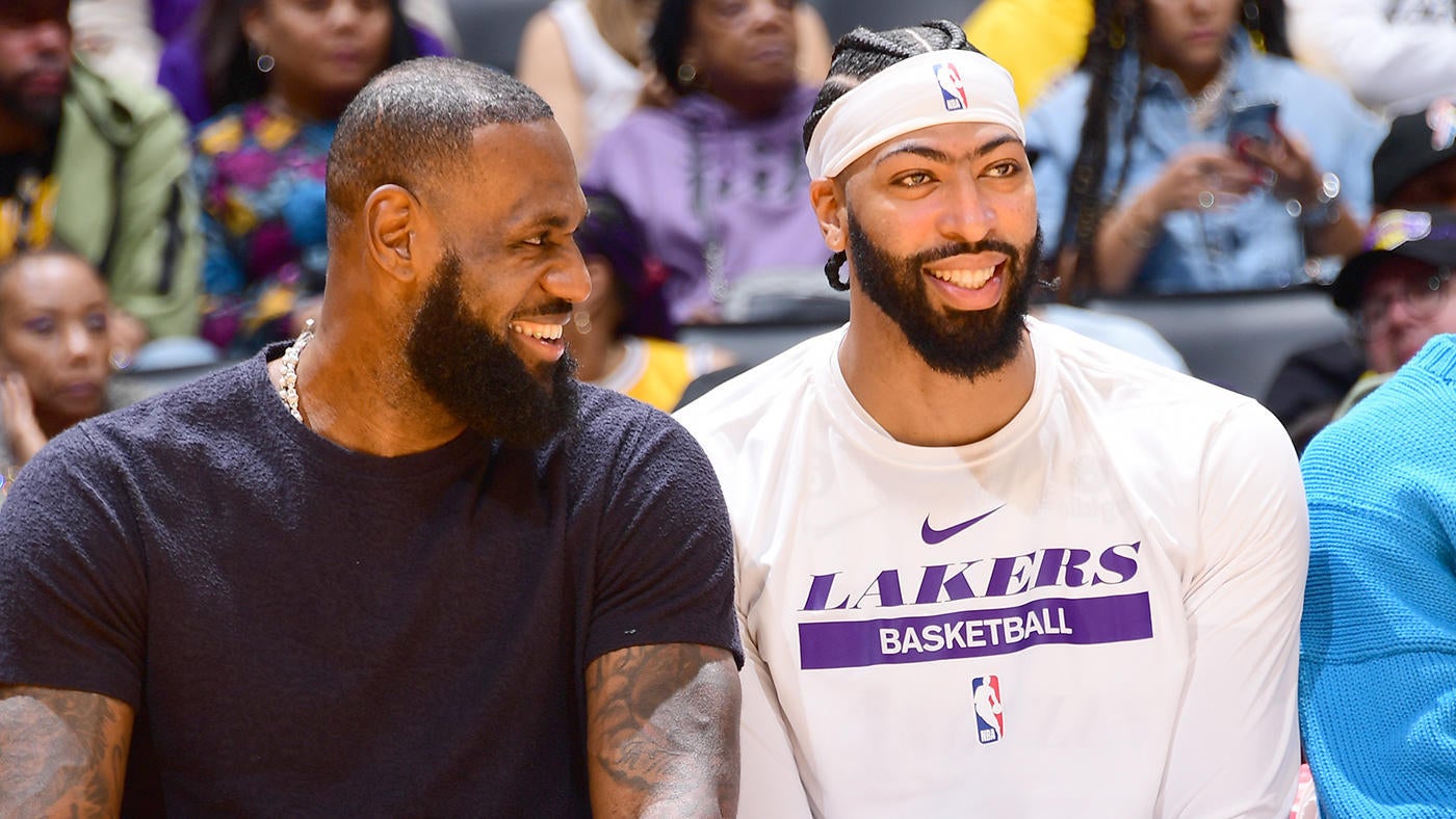 Lakers' Anthony Davis on his recent hot streak: LeBron James told me 'I'm playing like my old self'