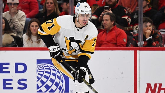 Pittsburgh Penguins v Chicago Blackhawks