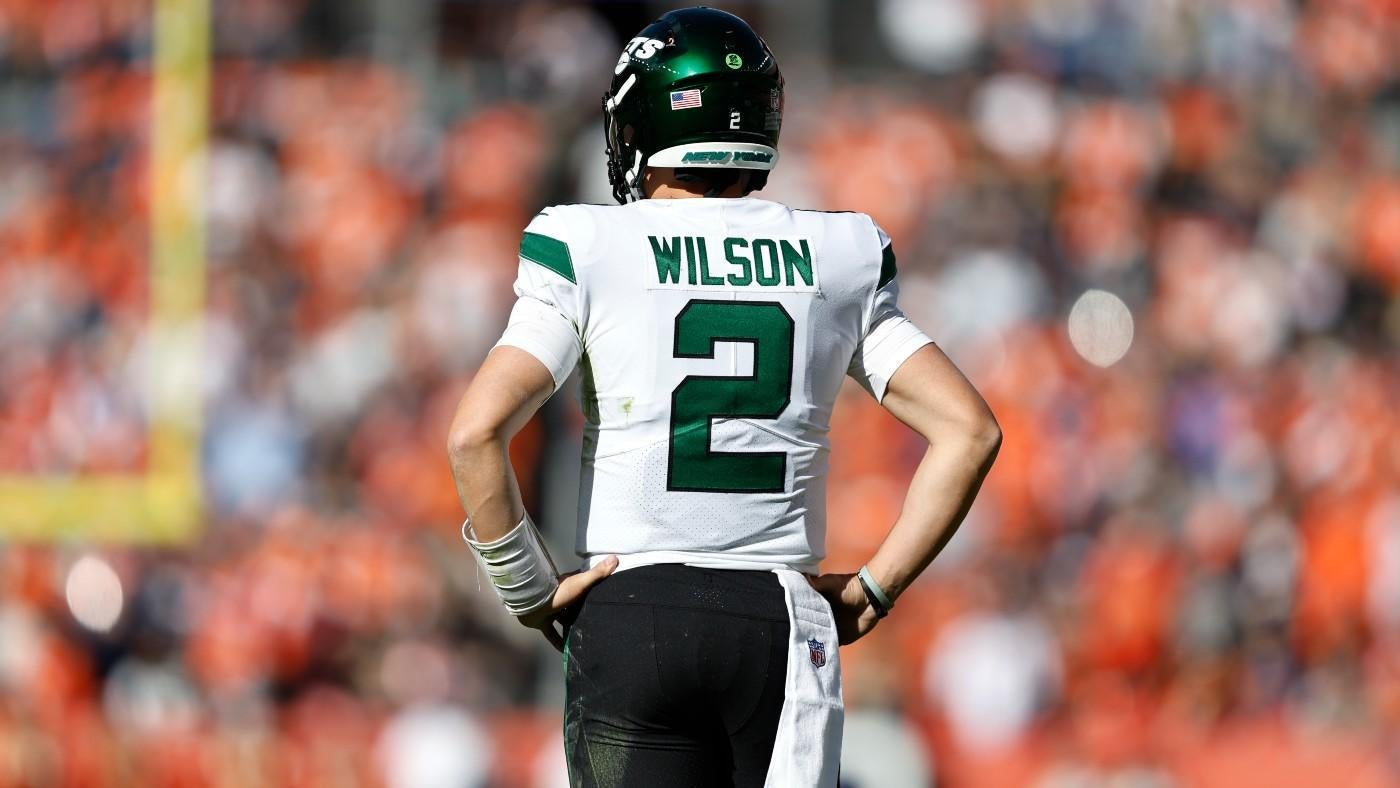 Crash landing: How Zach Wilson went from potential Jets savior to benched for Mike White in his second season