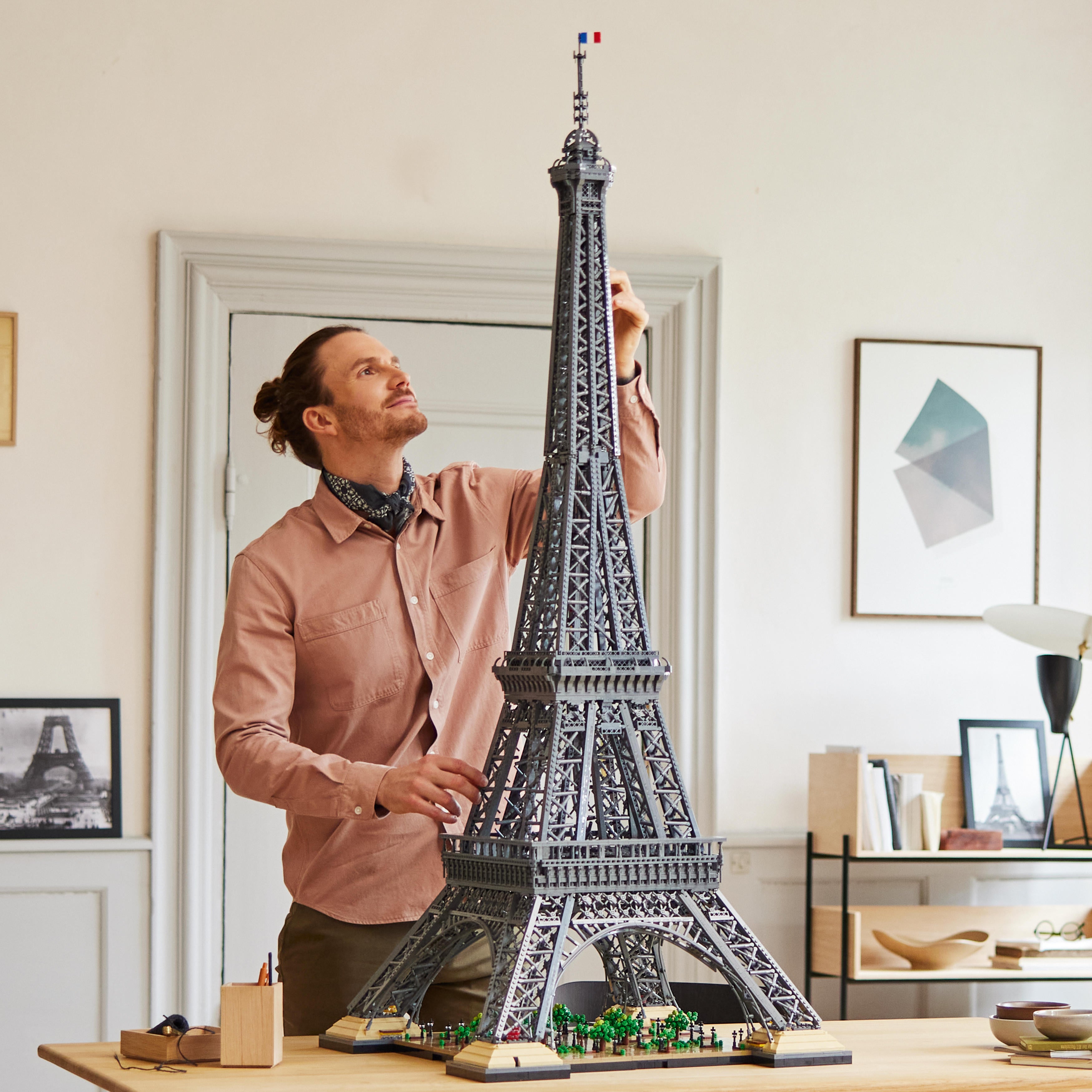 Lego eiffel 2024 tower creator