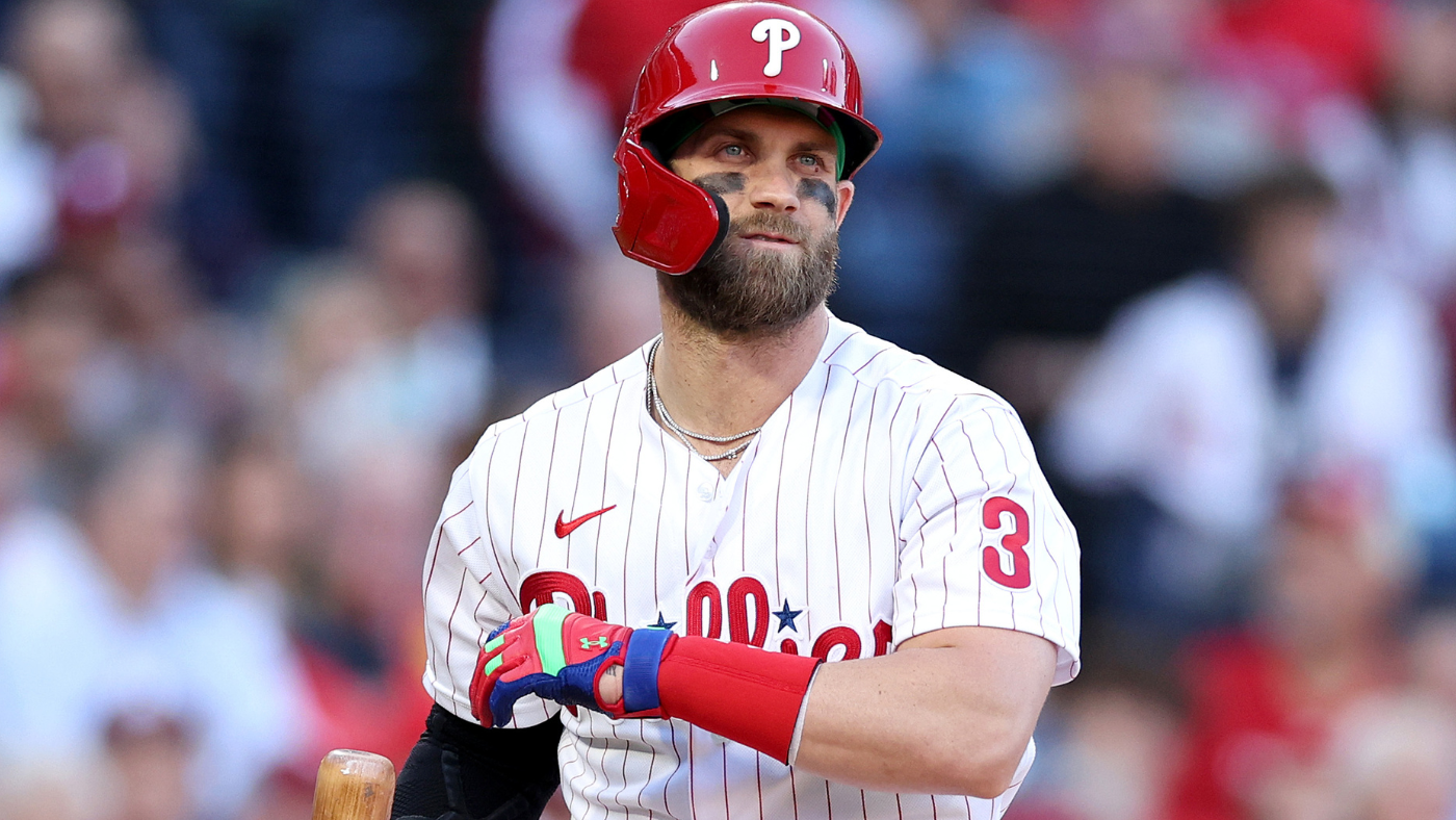 Phillies' Bryce Harper undergoes Tommy John surgery, mid-May return possible, per report