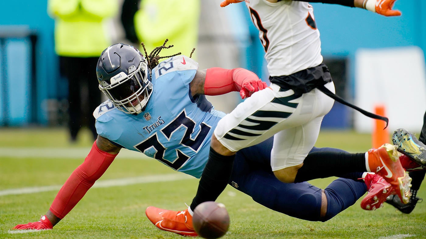 Titans' Derrick Henry fumbles ball into end zone after long catch-and-run, leaving Fantasy owners disappointed