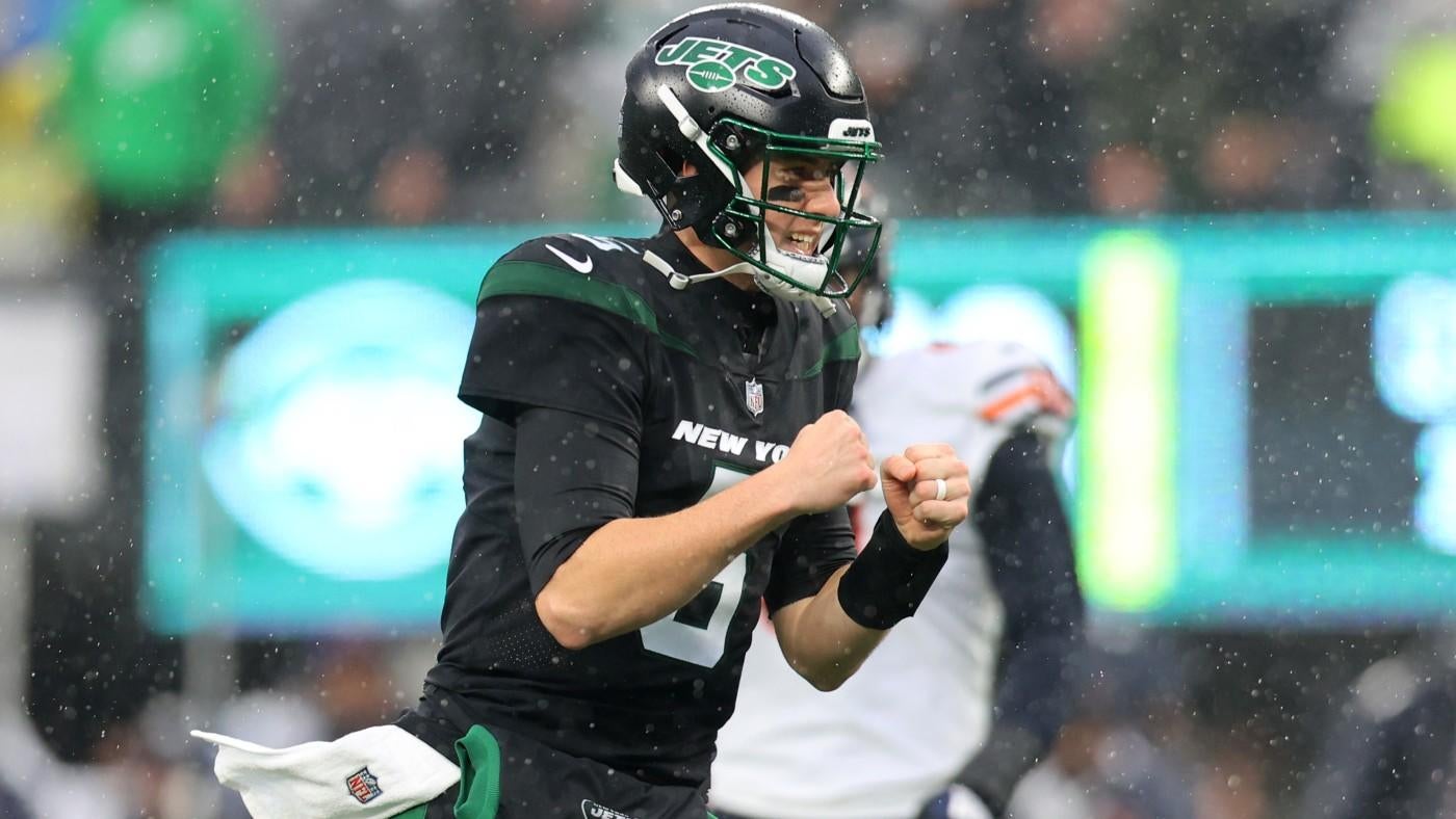 NFL scores, schedule, live Week 12 updates: Mike White stars for Jets; end-zone INT seals Commanders win
