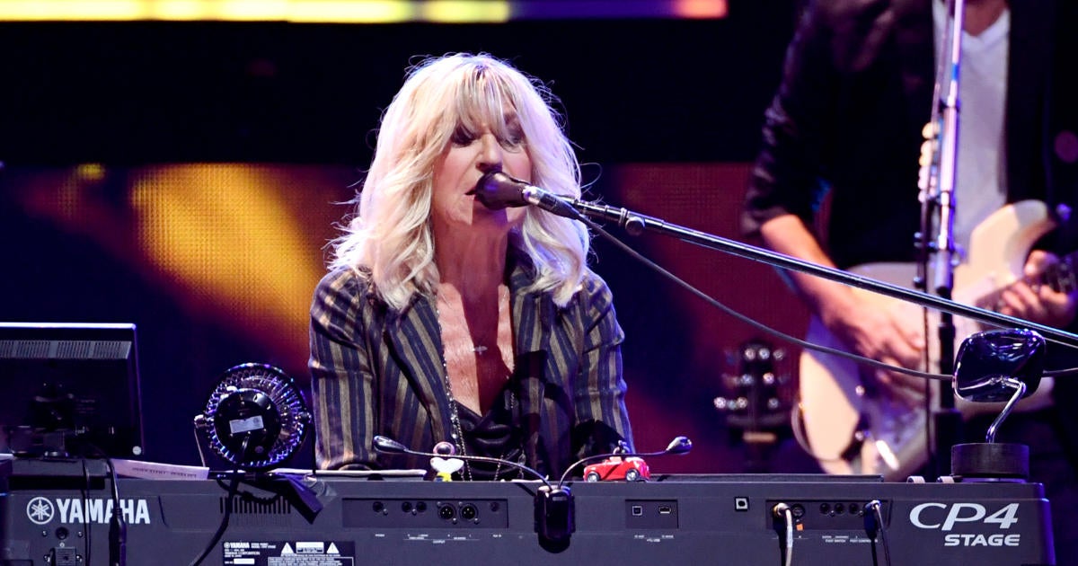 Christine McVie, Fleetwood Mac Singer-Songwriter, Dead At 79