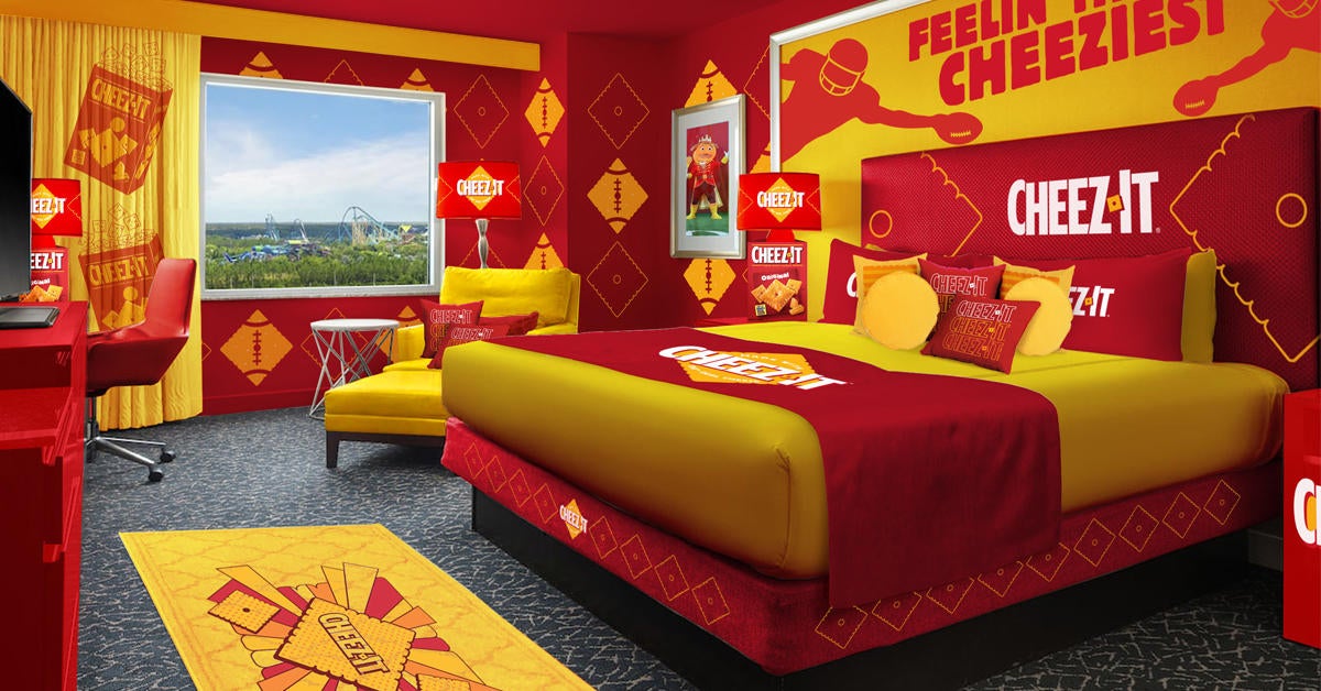 cheez-it-hotel-room-college-football