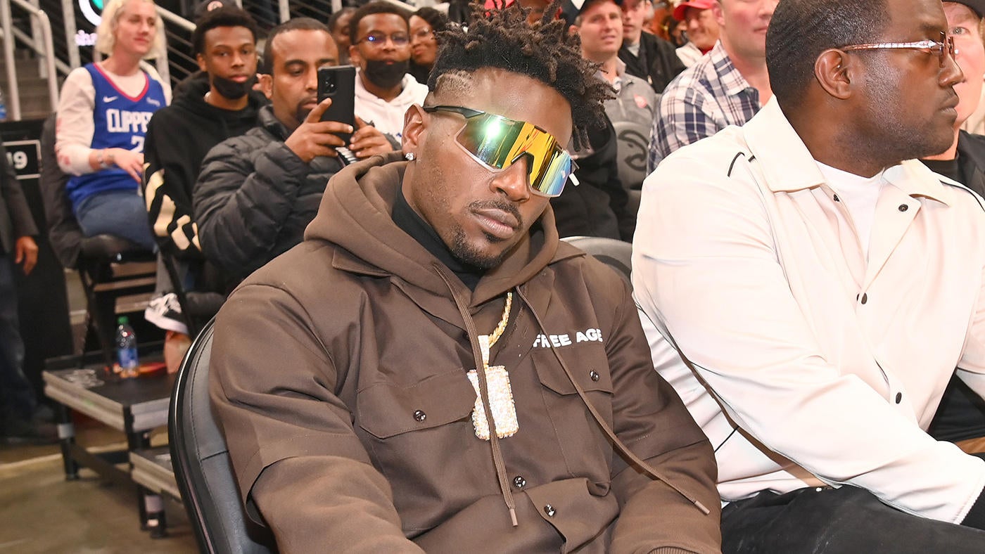 Antonio Brown sought by Florida police after arrest warrant issued following domestic incident, per report