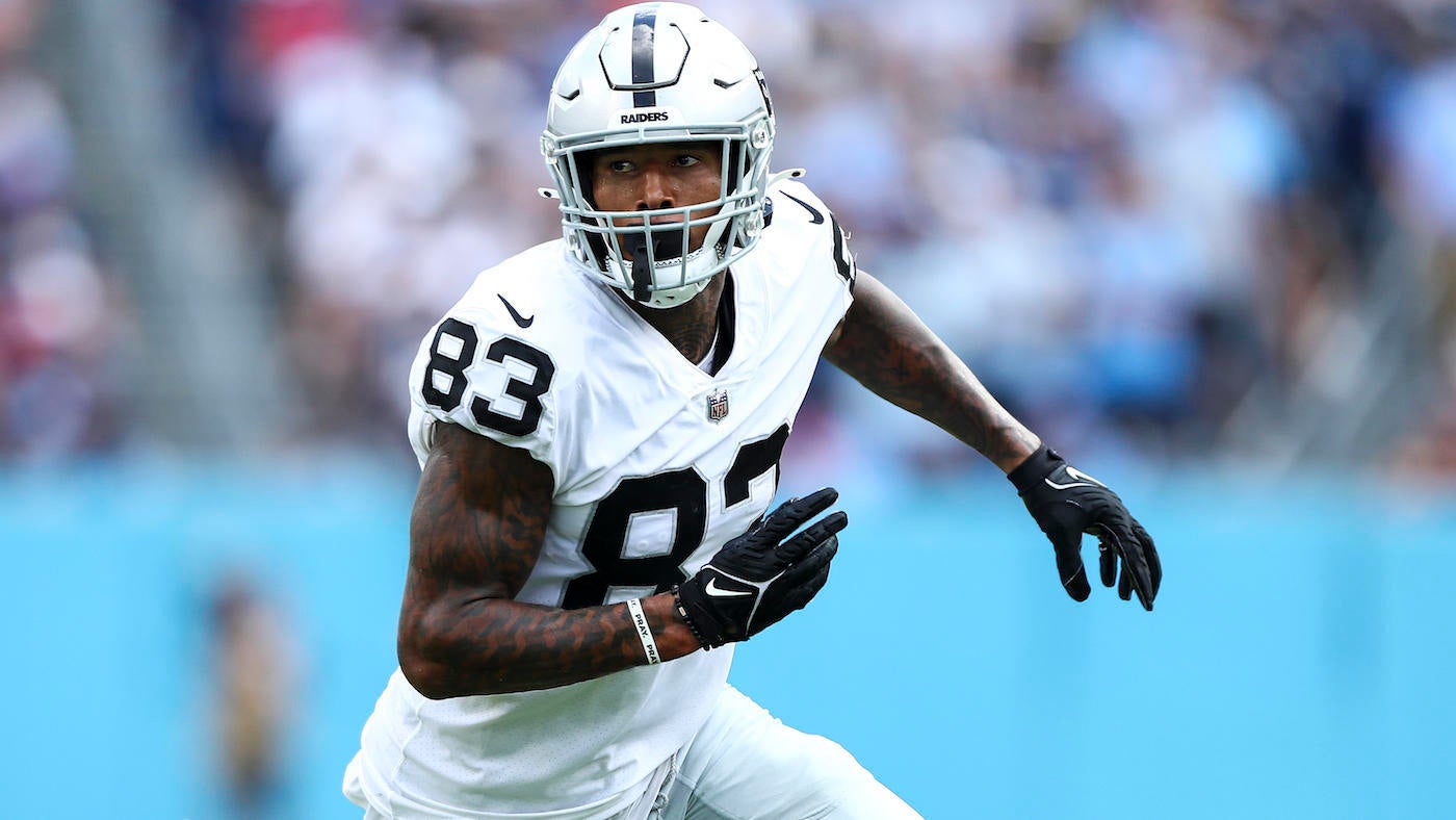 Raiders' Darren Waller talks hamstring injury, Josh McDaniels' coaching style, Josh Jacobs' breakout and more