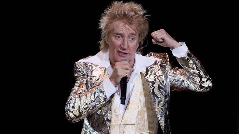 Rod Stewart Mourns a Pair of Family Losses in Back-to-Back Months