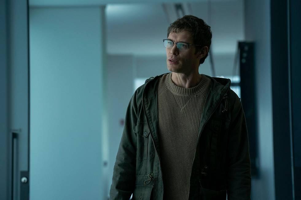 joseph-morgan.jpg joseph-morgan.jpg