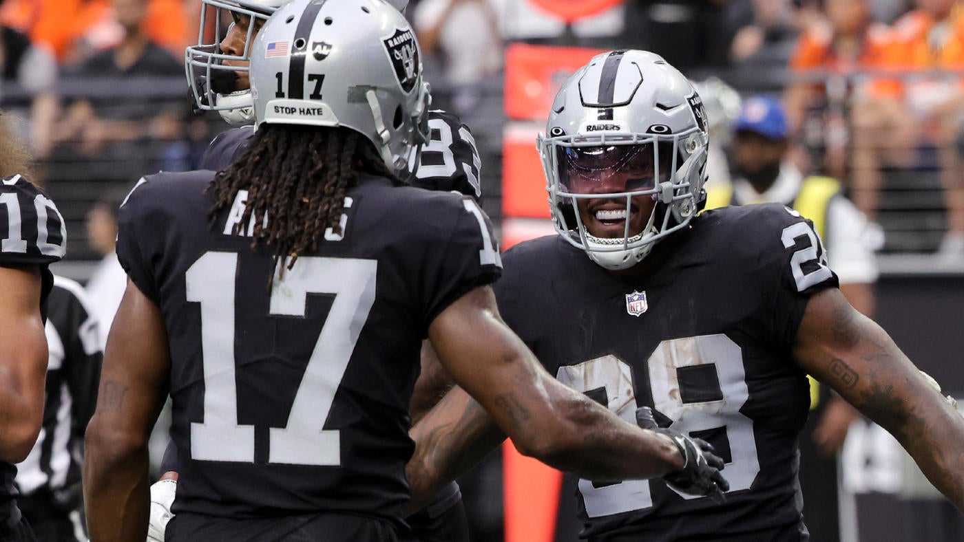 Five reasons Raiders can make playoffs: An easy schedule and Josh Jacobs, Davante Adams getting hot top list
