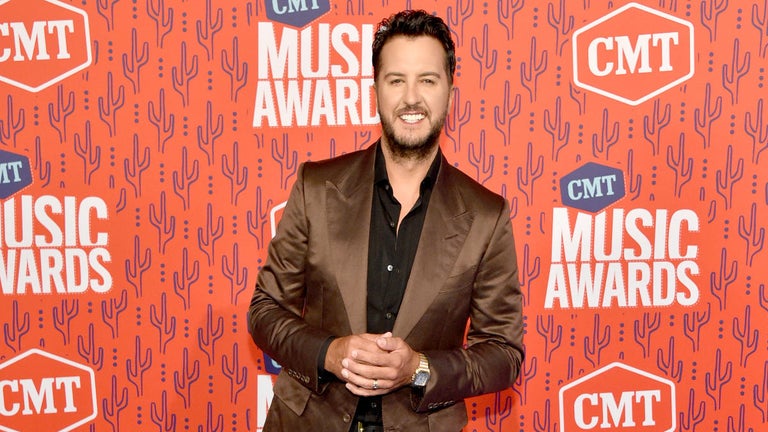 Luke Bryan, Sheryl Crow and More A-Listers Set for CBS New Year's Eve Broadcast