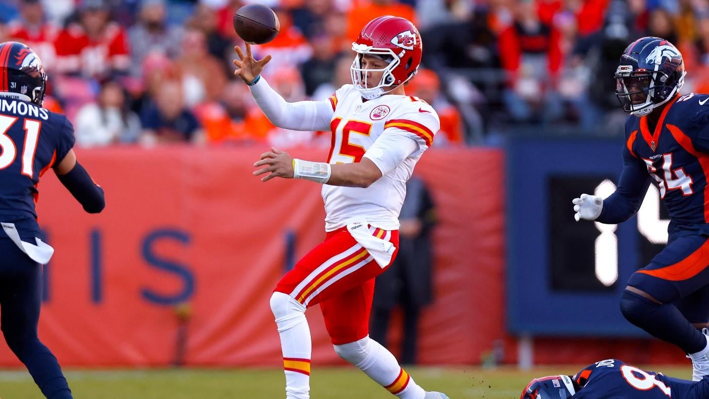 NFL scores, schedule, live Week 14 updates: Patrick Mahomes amazes again; Lockett scores TD in sixth straight