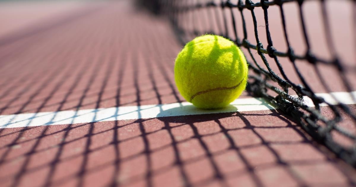 tennis-star-ties-knot