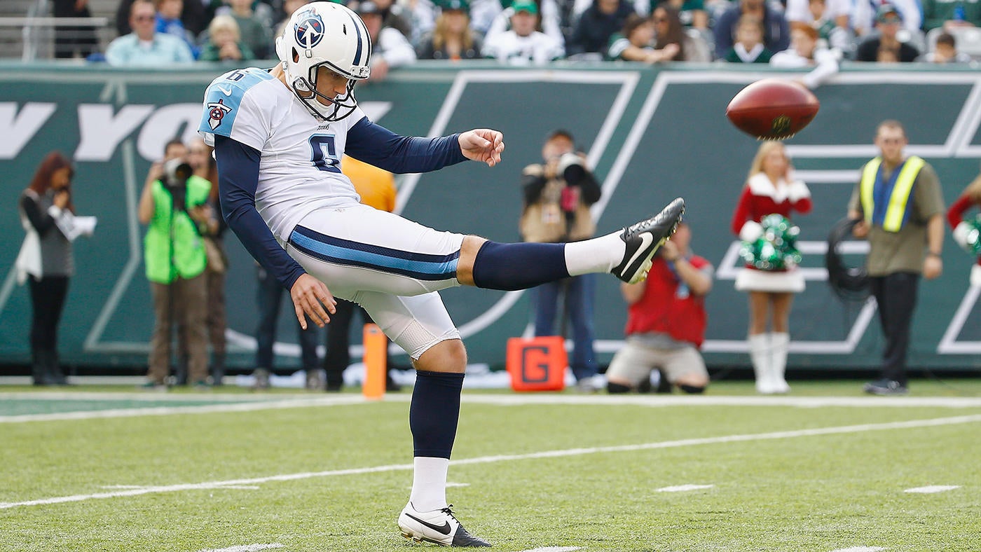 Eagles sign ex-Titans punter Brett Kern, host former safety Anthony Harris on free-agent visit, per reports