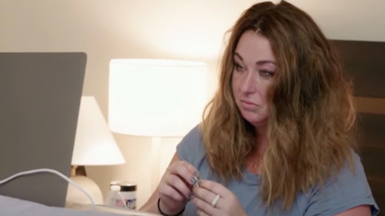 'Love After Lockup': Jeweler Ashley Worries What People Will Think of Bank Robber Fiance Travis in Exclusive Sneak Peek