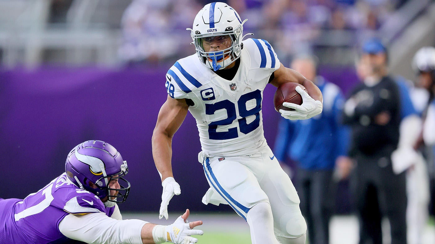 Colts' Jonathan Taylor Suffers Ankle Injury During Opening Drive Vs ...