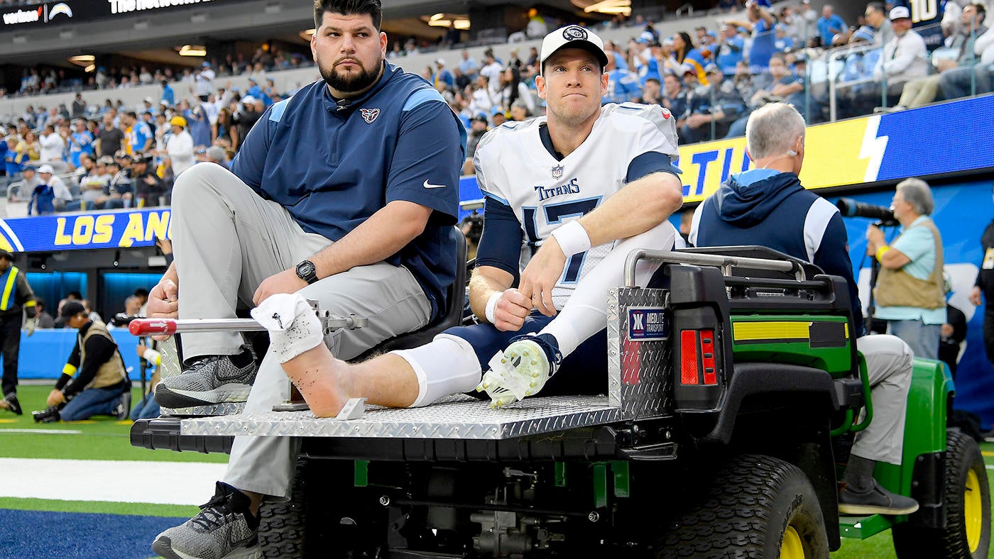Titans' Ryan Tannehill carted to locker room with ankle injury, returns vs. Chargers