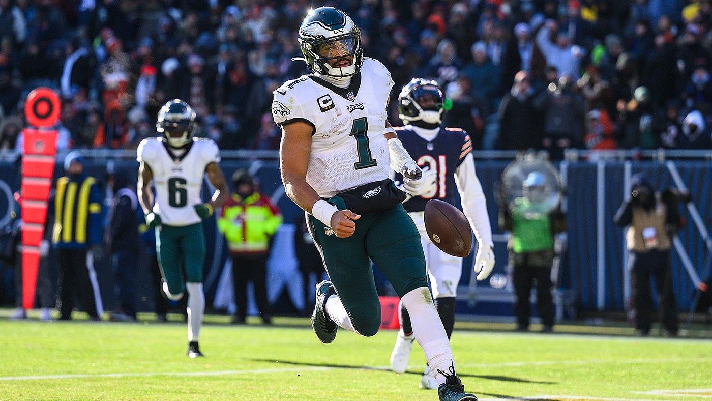 Eagles QB Jalen Hurts' Availability For Cowboys Game In Doubt After ...