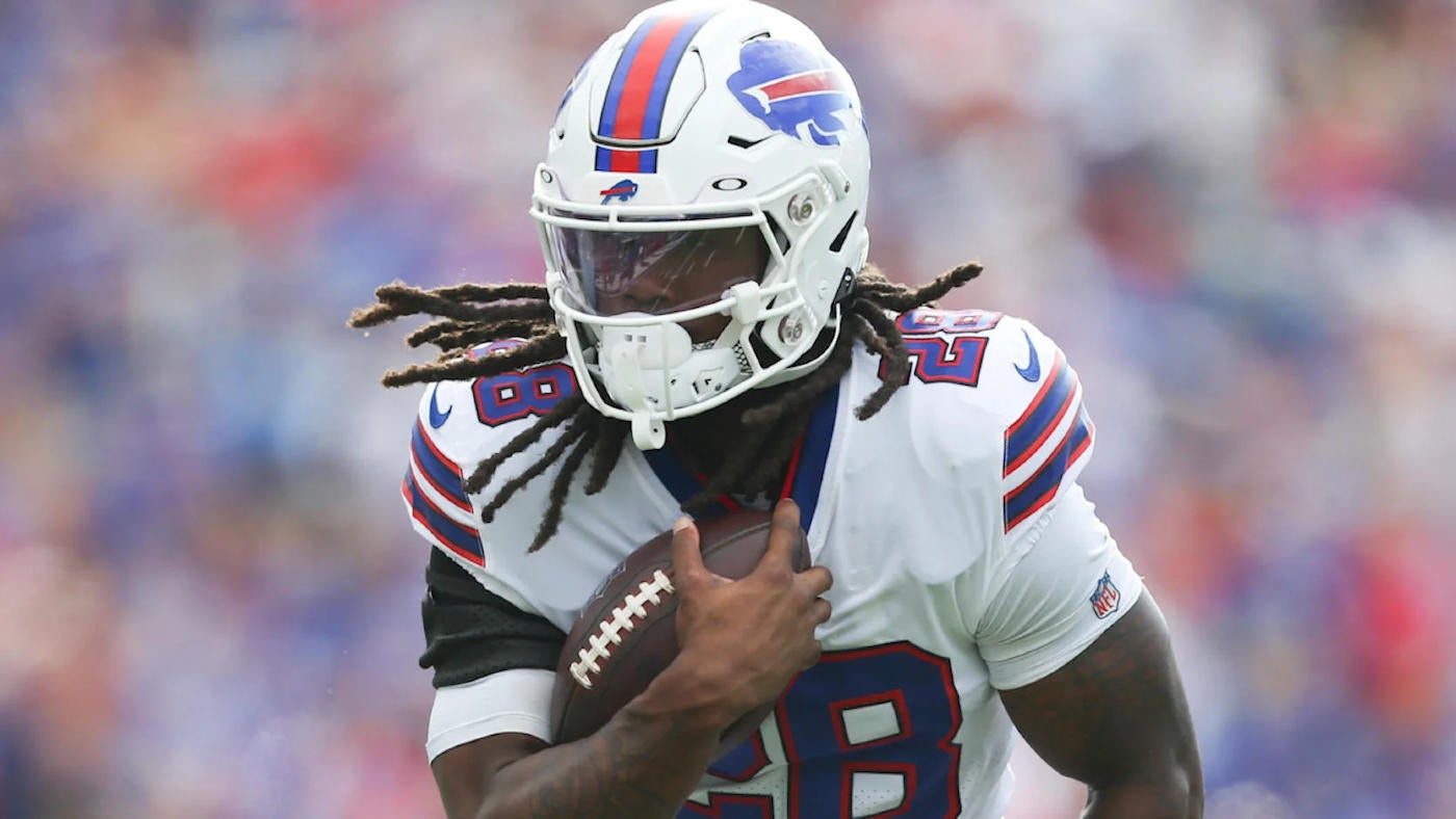 2022 NFL playoff contenders: Most important in-season moves for top 10 teams, including Bills, Chiefs, Eagles