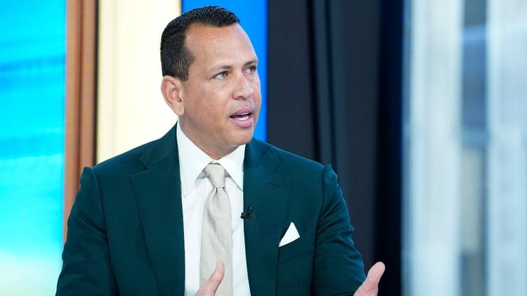 Alex Rodriguez Goes Official With His New Girlfriend