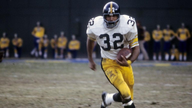 Franco Harris' Death Sparks Waves of Tributes From NFL Fans