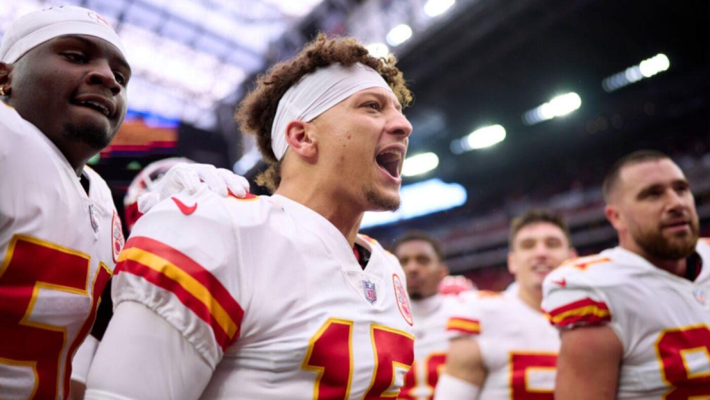 NFL Christmas gifts 2022: Patrick Mahomes, Josh Allen among the most generous stars this holiday season