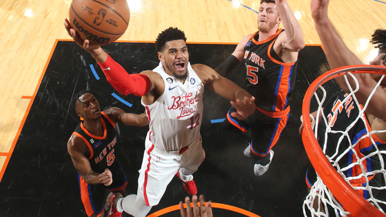 giannis-antetokounmpo-1400-us.jpg