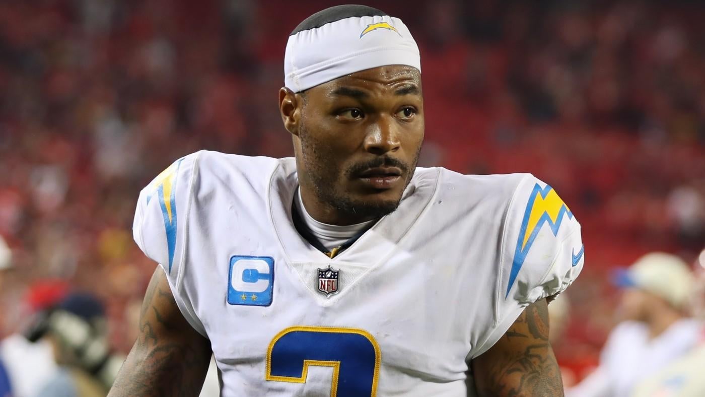 Chargers' Derwin James ejected for illegal hit vs. Colts' Ashton Dulin on 'Monday Night Football'