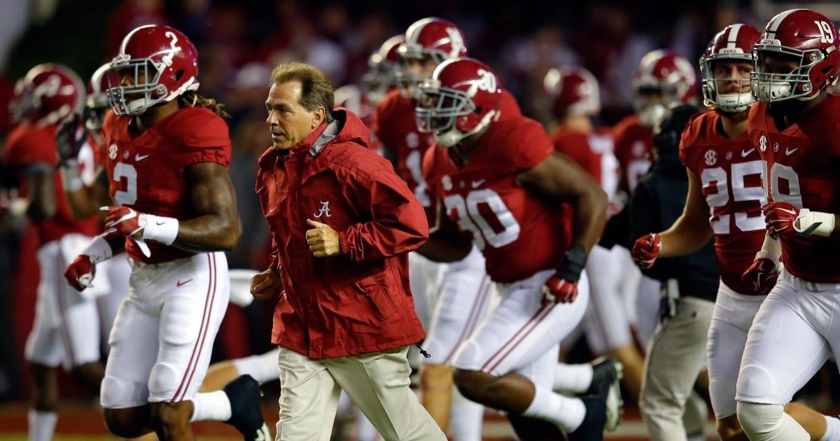 Nick Saban and Alabama Football Players Stop by Children's Hospital ...