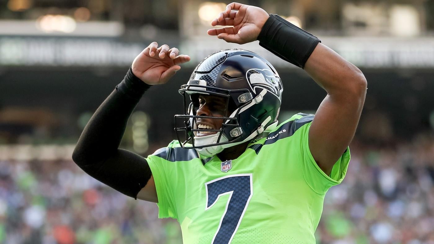 NFL scores, schedule, live Week 17 updates: Unlikely playoff-deciding matchups highlight penultimate weekend