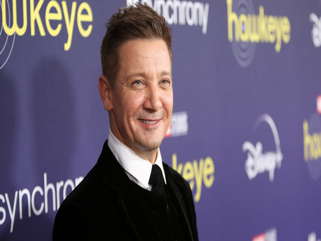 Jeremy Renner Reveals Marvel Co-Star at His Hospital 'Bedside' During Recovery