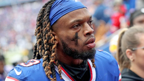 getty-damar-hamlin-bills-1.jpg