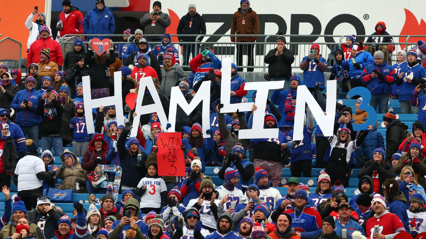 Damar Hamlin reacts after Bills get stunning 96-yard kickoff return TD on first play since his injury