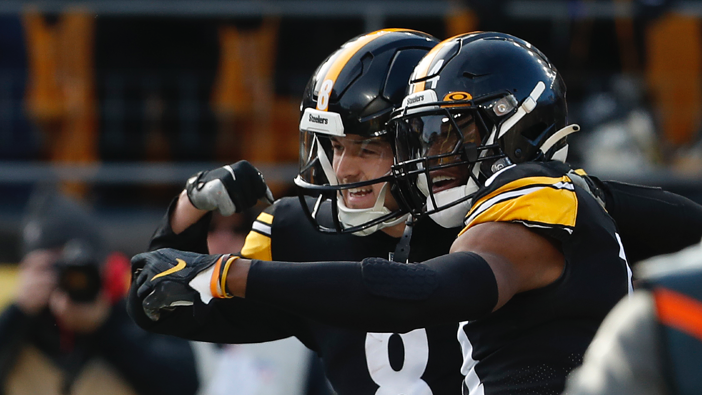 Najee Harris is 46 yards away from a second straight 1,000 yard season in  his first two years in the league. : r/steelers