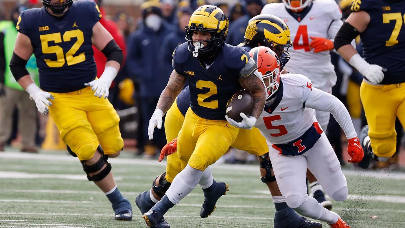 Michigan menonjol RB Blake Corum menghindari NFL Draft, kembali ke Wolverines sebagai penantang Heisman pada tahun 2023