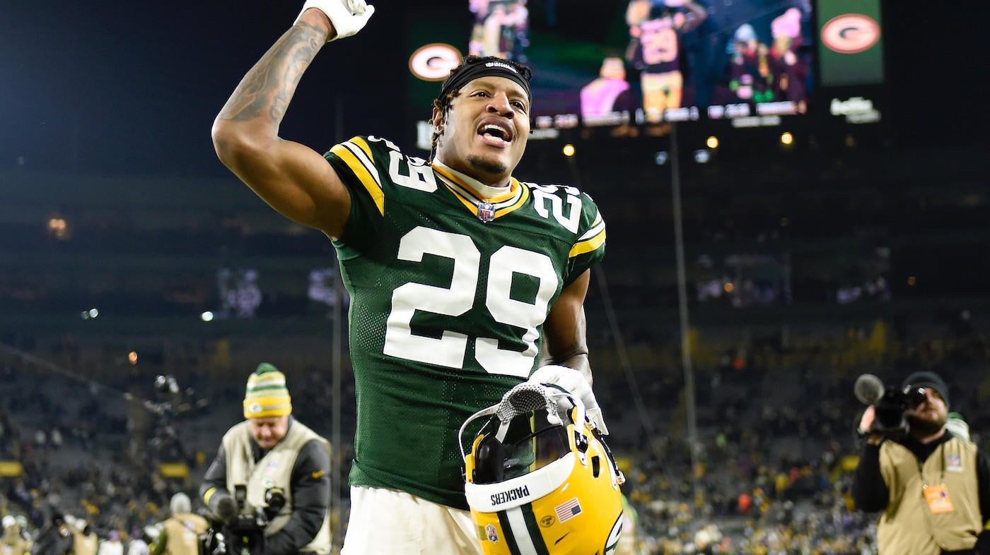 Packers' Rasul Douglas explains why he was trying to snatch ball from Lions long snapper
