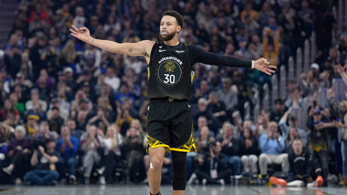 Steph Curry sudah kembali, jadi hanya masalah waktu sebelum Warriors mulai mengklik dan keluar untuk bermain