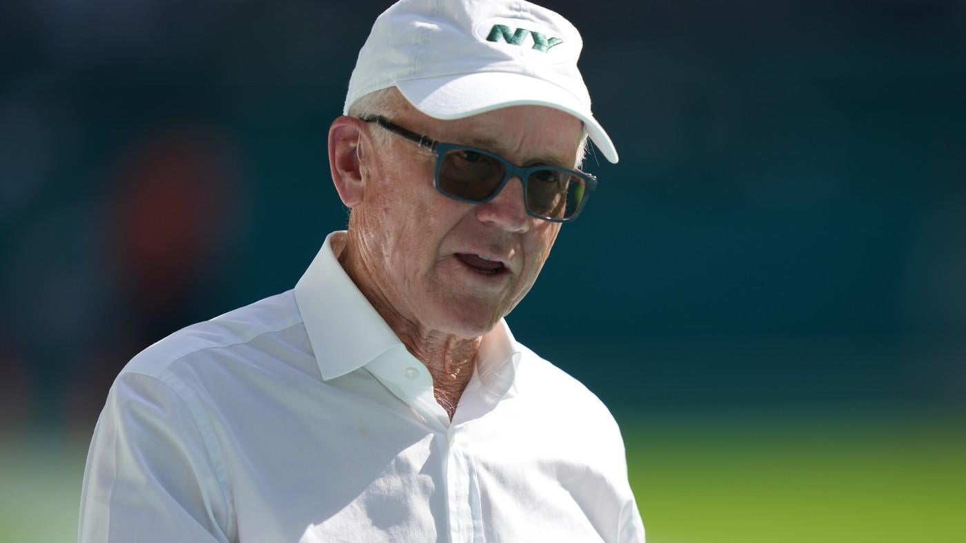 Jets owner Woody Johnson 'absolutely' willing to pay for veteran QB: 'That's kind of the missing piece'