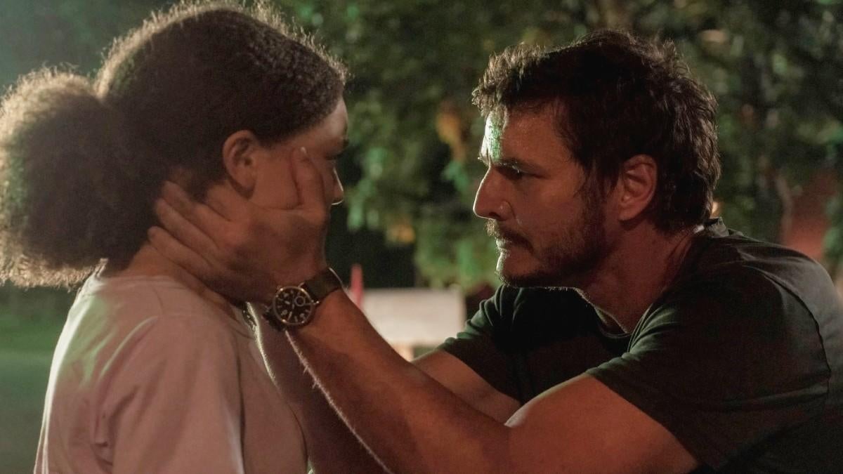 Pedro pascal shirtless the last of us