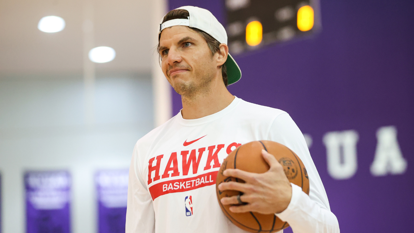 Hawks make Kyle Korver assistant general manager after reshuffling in front office, per report