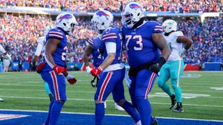 WATCH: Bills QBs, Josh Allen take swings at Blue Jays game