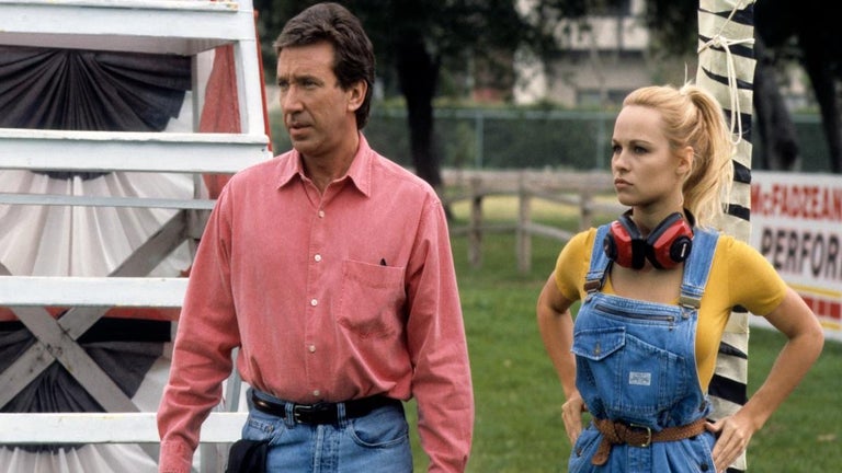 Pamela Anderson Holds 'No Ill Will' Against Tim Allen Over 'Home Improvement' Flashing