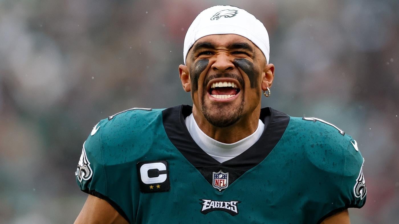 Eagles' Jalen Hurts agrees to five-year, $255 million extension, becomes highest-paid player in NFL history