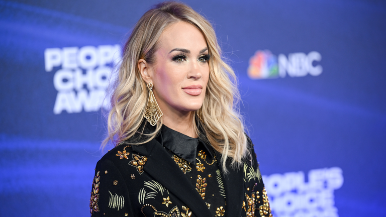 Carrie Underwood Snubbed at Grammys Despite 'Denim & Rhinestones' Release