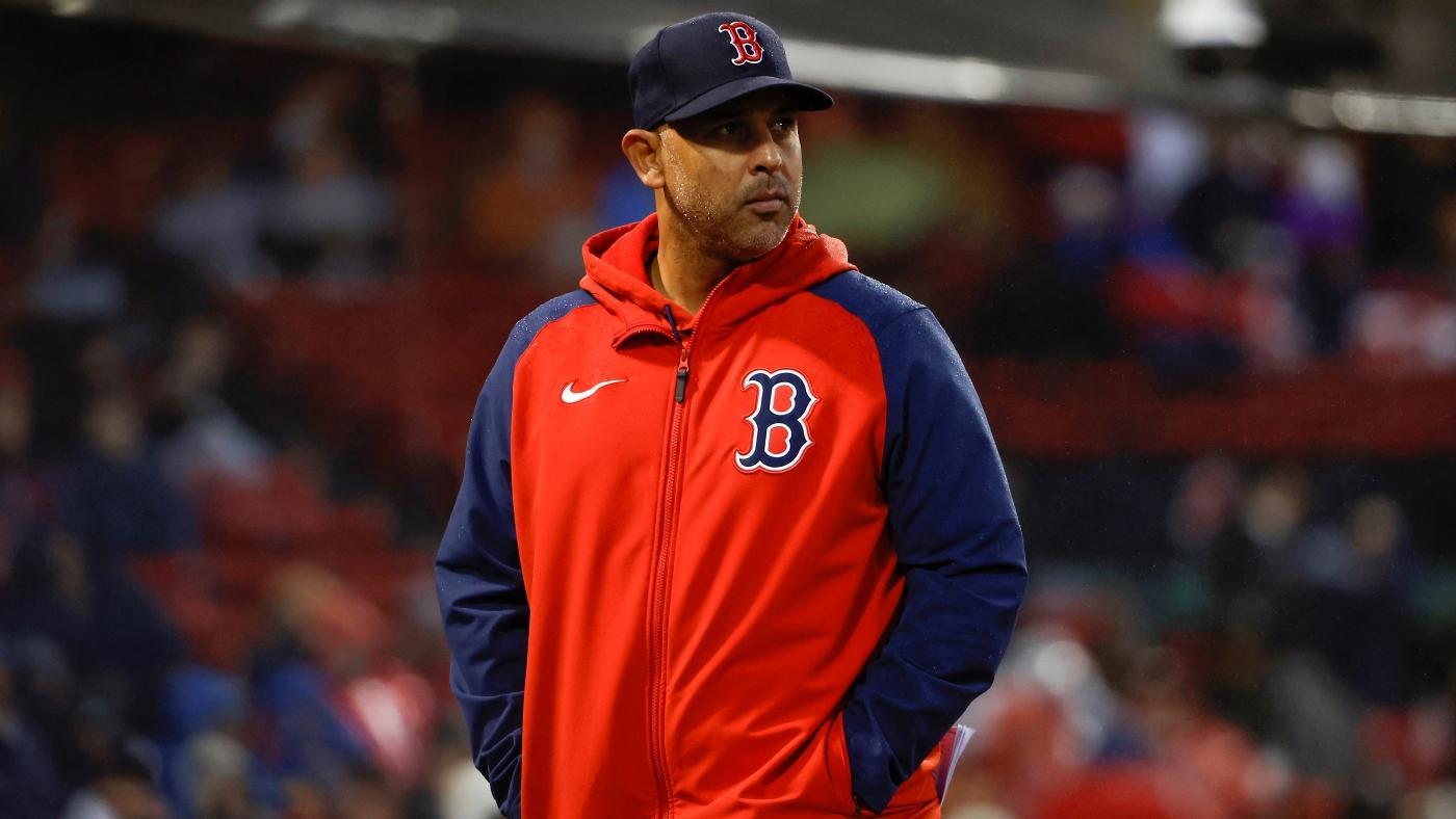 Red Sox manager Alex Cora says new, bigger MLB bases 'look like a pizza ...