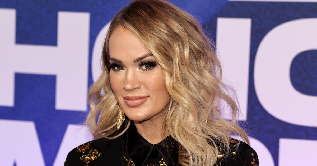Carrie Underwood reveals unexpected piece of home accompanying her