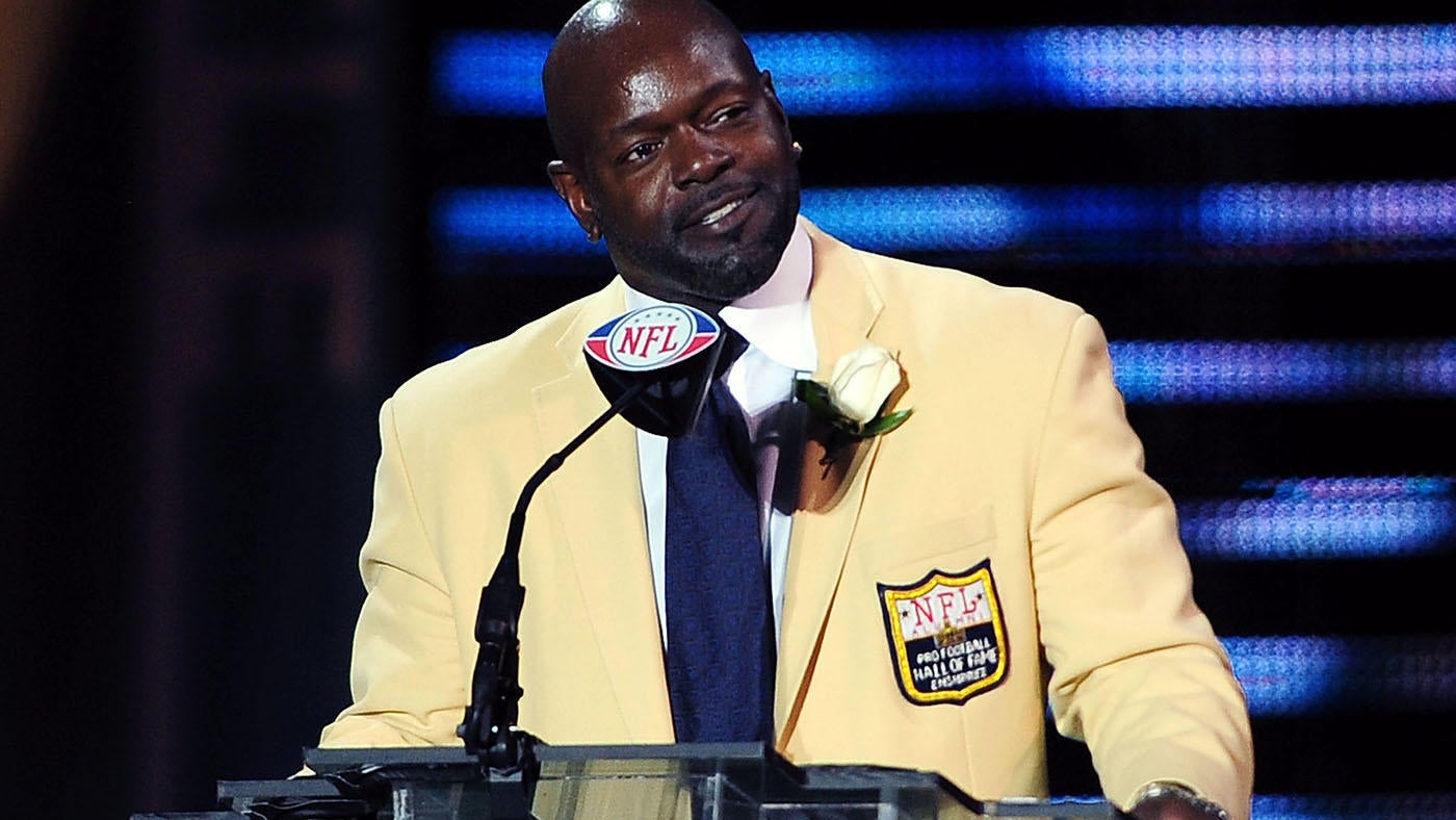 Emmitt Smith is 'tired' of the Cowboys, says Jerry Jones is losing respect, players don't want to fight