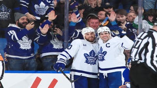 Red-hot Matthews could make hat-trick history against Chicago