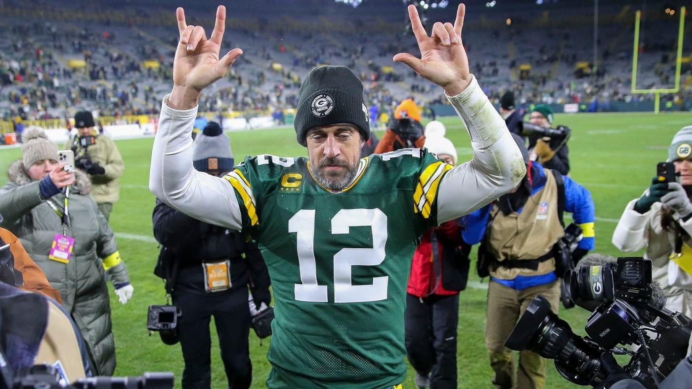 Aaron Rodgers bids farewell to Packers in social media post following blockbuster trade to Jets