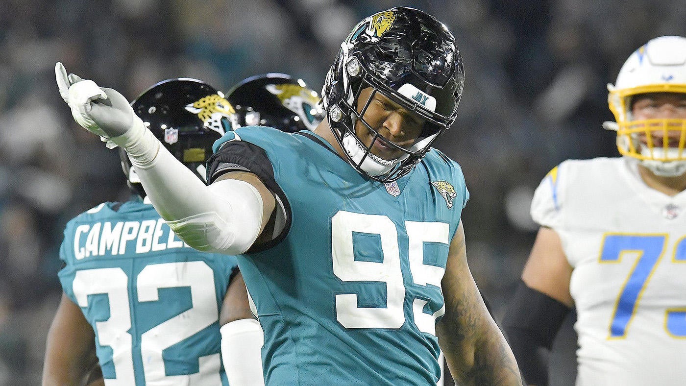 Jaguars extending Roy Robertson-Harris, JaMycal Hasty among flurry of moves to clear significant cap space